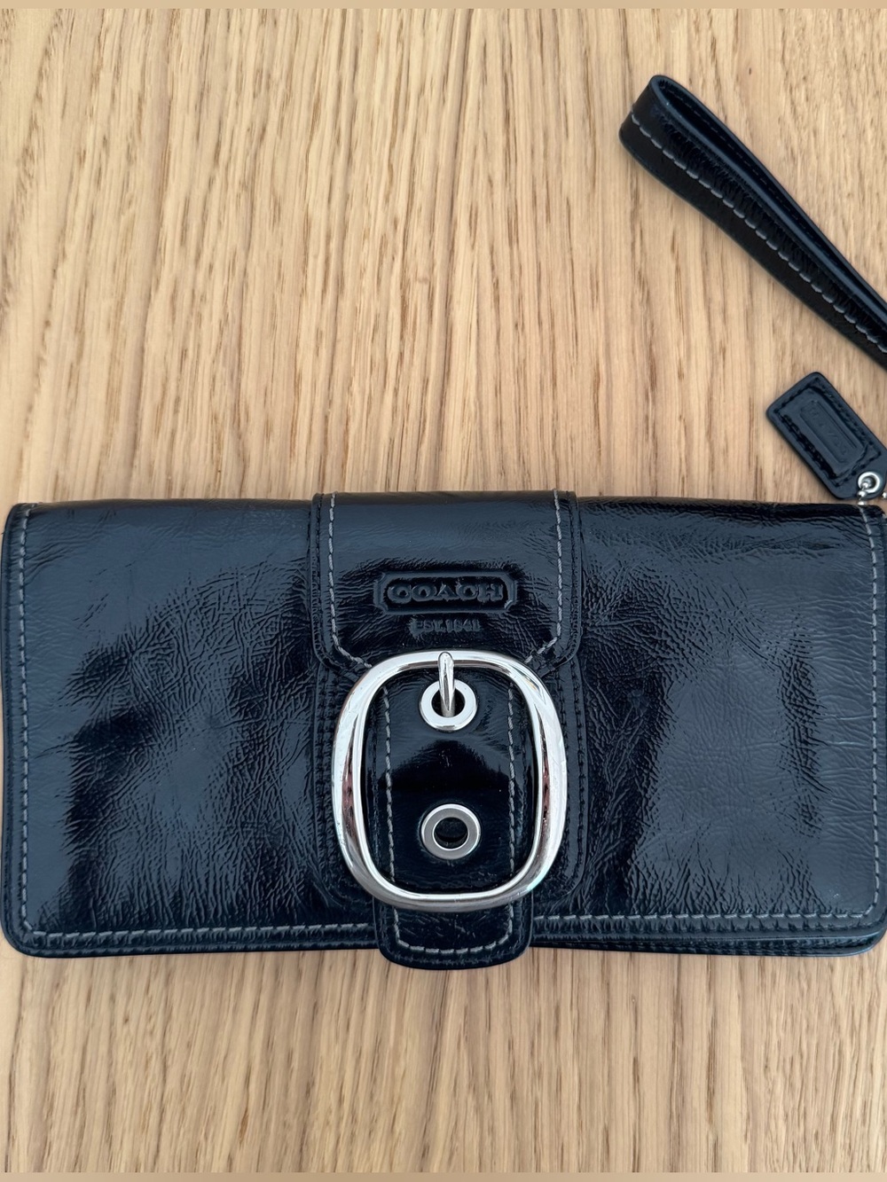 Coach Black Patent Leather Buckle Wristlet - Picture 1 of 12